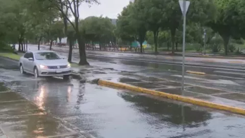 Fuertes lluvias en CDMX por tormenta tropical