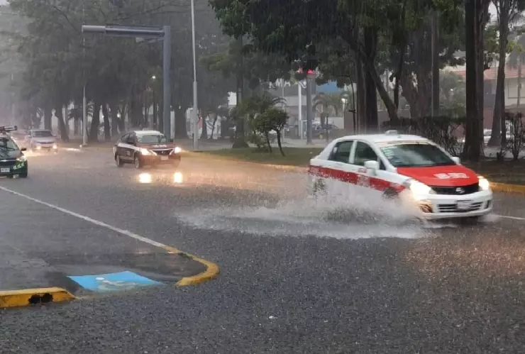 ¡No guarde el paraguas! Seguirán las lluvias fuertes en Veracruz ¿Hasta cuándo?