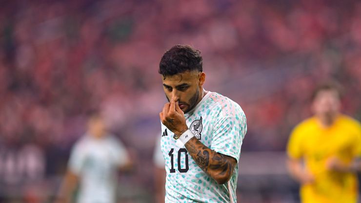 Alexis Vega con la Selecci&oacute;n Mexicana