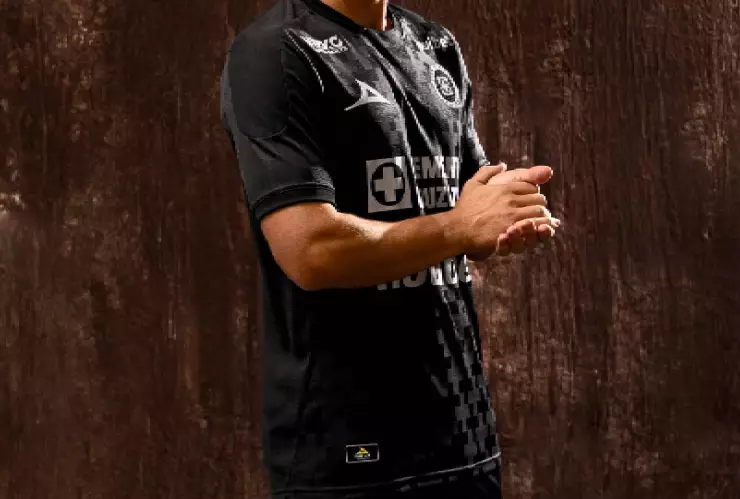 Tercer Jersey Cruz Azul.jpg