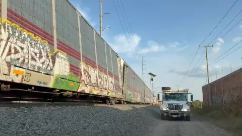 se descarrila tren en Capellanía de Loera