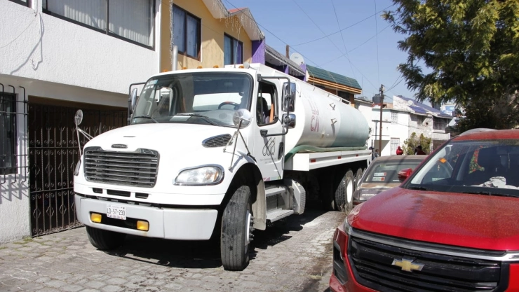 Falta de agua en Toluca duplica gastos familias