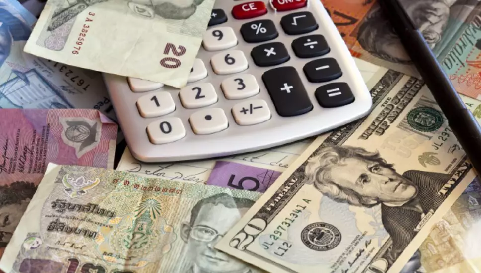 Bolsas de Valores caen por tercer día consecutivo