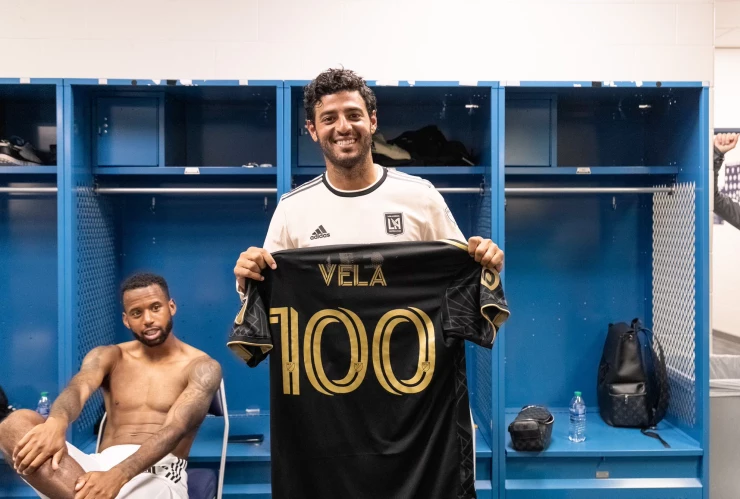 Carlos Vela 100