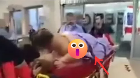 Pareja se queda pegada