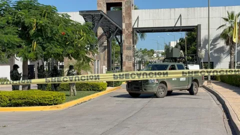Camioneta asegurada al sur de Culiacán