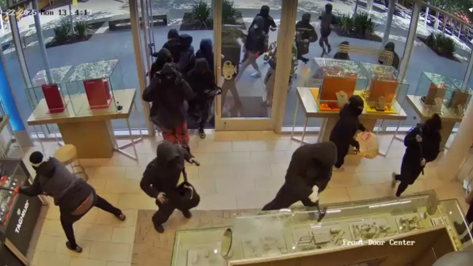 “Parecía una película”: robo de $1 millón en joyas desata operativo policial en San Ramon