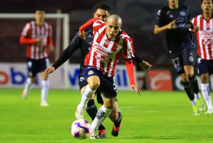 Chivas empata sin goles ante Mineros.jpg