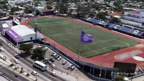 Clausuran Unidad Deportiva en Boca del Río