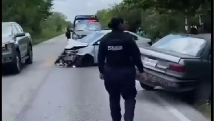 Fuerte accidente en carretera en Leona Vicario en dirección a Valladolid Nuevo