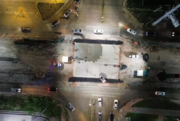 Queda abierto paso en bulevar Orquídeas y Rolando Arjona en la México 15 en Culiacán, Sinaloa. .jpg