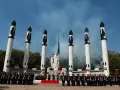 AMLO devela placa por los 200 años del Heroico Colegio Militar