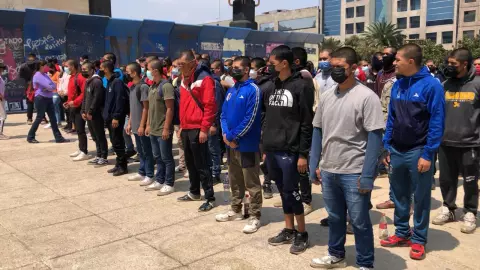 Ayotzinapa Monumento a la Revolución mitin.jp