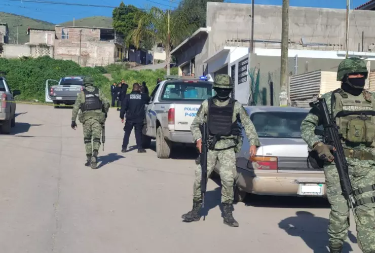 Enfrentamiento entre delincuentes y fuerzas armadas Tijuana