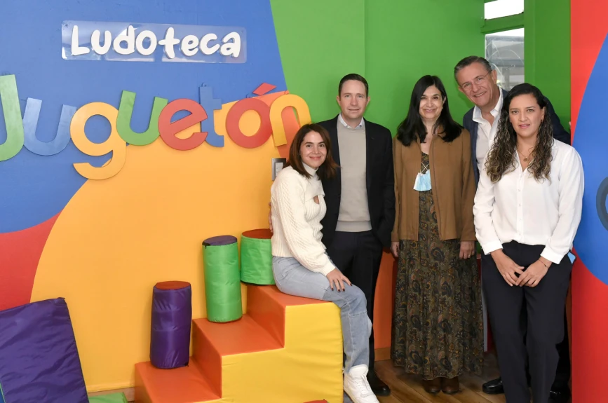 La primera Ludoteca del Juguetón Azteca se inauguró.