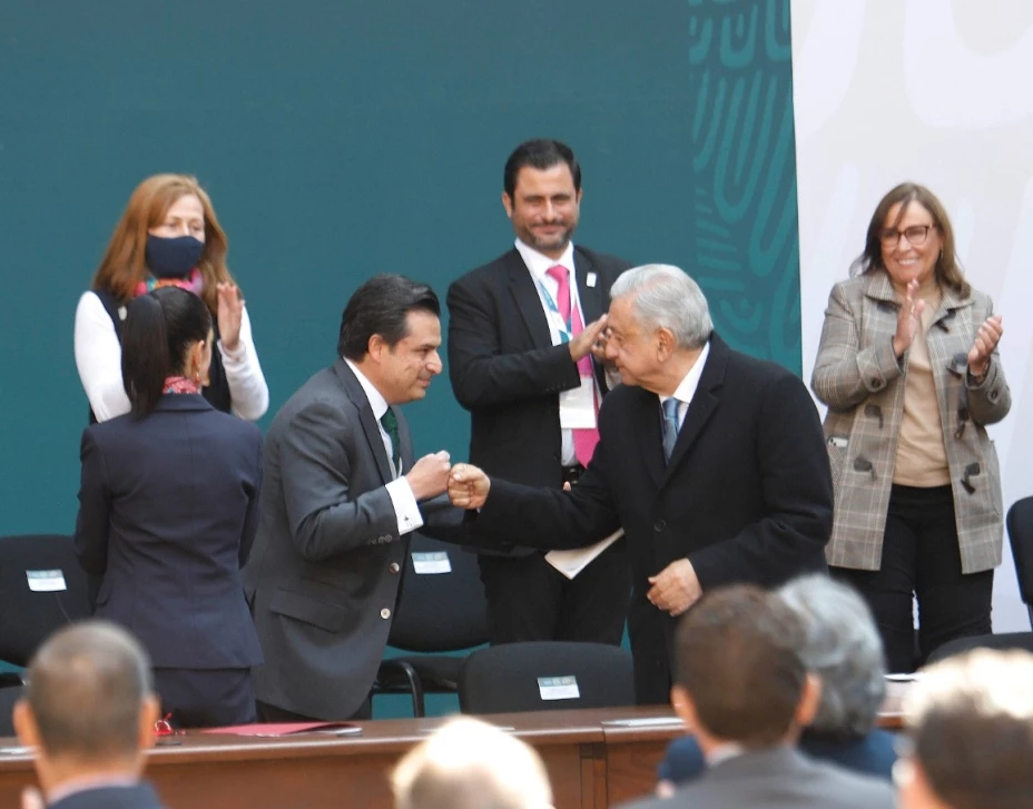 79 años del IMSS.jpg