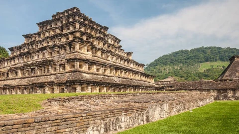 Zona arqueológica de Tajín.jpg