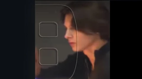 Hijo de Luis Miguel aparece en público por primera vez en 19 años