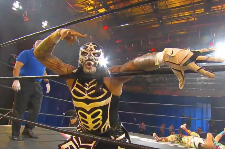 Lucha Fighter por Azteca Deportes y Lucha Azteca AAA