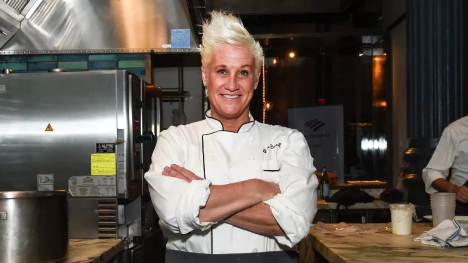 Anne Burrell murió a los 55 años. 