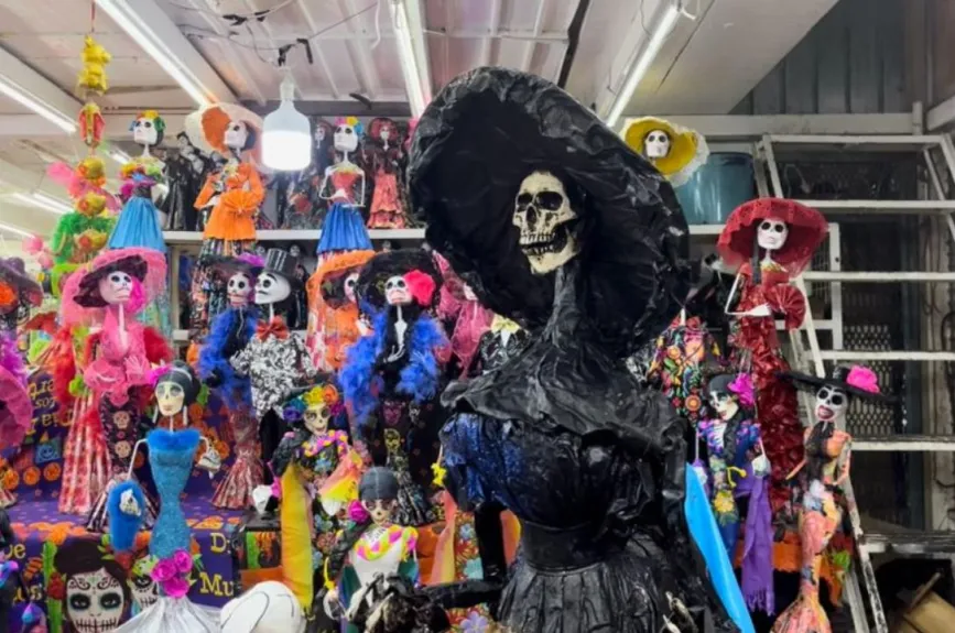 día-de-muertos-2023-catrinas-de-papel-mercados-de-méxico