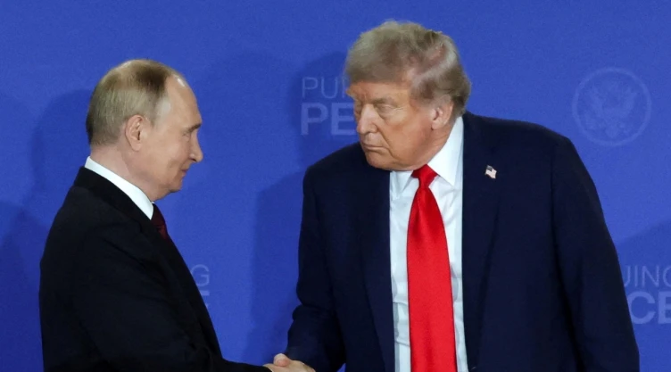 Reunión entre Trump y Putin tras brote de peste neumónica