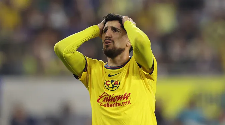 Diego Valdés encabezaría la lista de salidas del América de cara al Clausura 2025