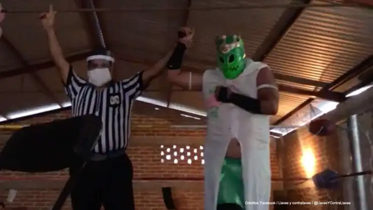 luchador Coronavirus lucha libre.jpg