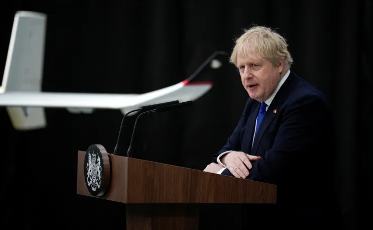 boris johnson disculpa confinamiento covid-19 (1
