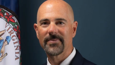 Donald Trump nombra a Terry Dale como director de la DEA. Conoce su trayectoria.