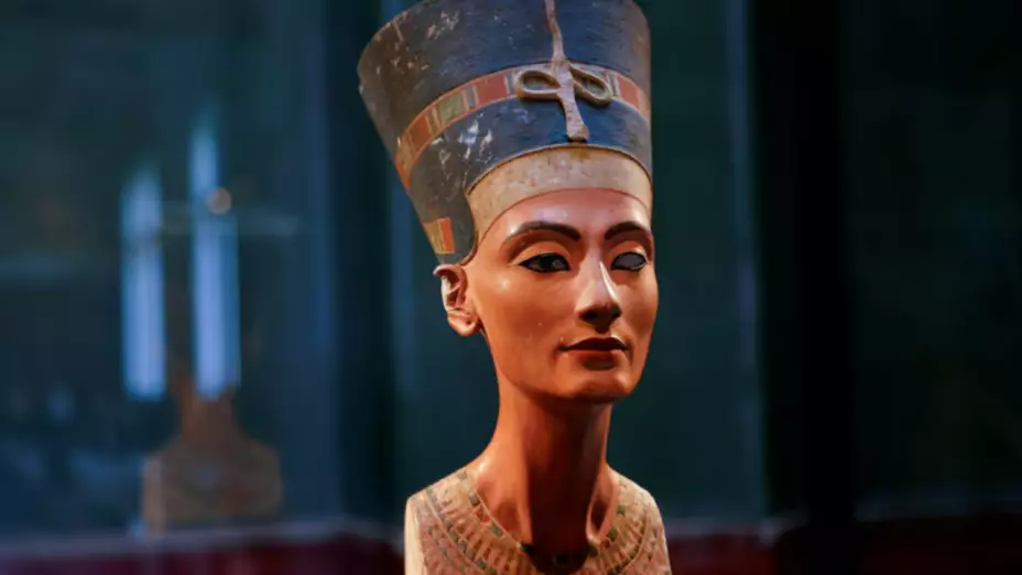 Arqueólogo pide a Alemania el regreso del busto de Nefertititi a Egipto