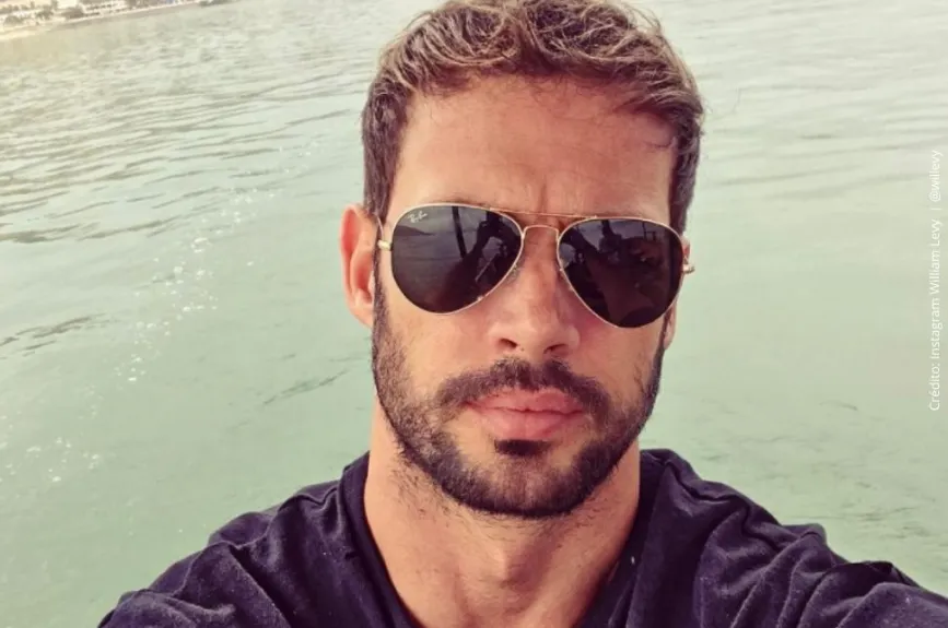 William Levy en el mar..jpg