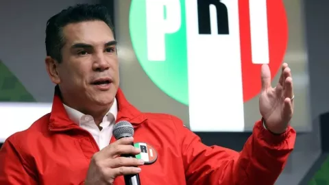 Ulises Ruiz Ortiz, exgobernador de Oaxaca, buscar&aacute; la presidencia de manera independiente