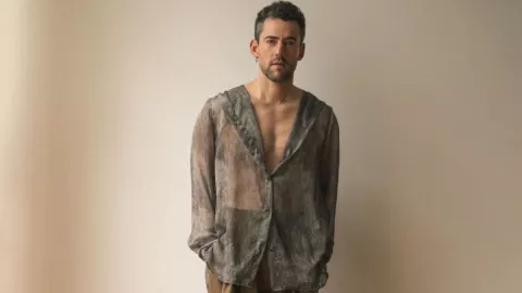 Captan a Luis Gerardo Méndez junto a Ben Affleck; ¿en qué proyecto trabajan?