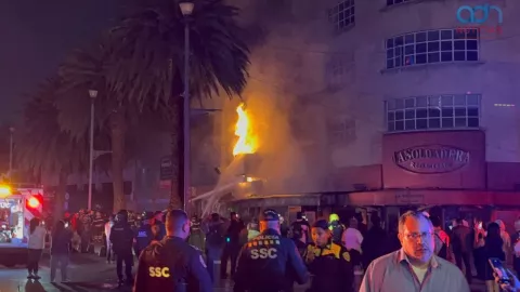 Incendio en el Monumento a la Revolucion