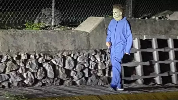 Michael Myers caminando en Monterrey.jpg