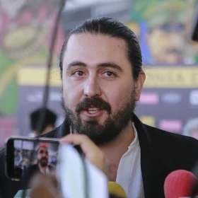 Amaury Vergara protagoniza riña con Higuera