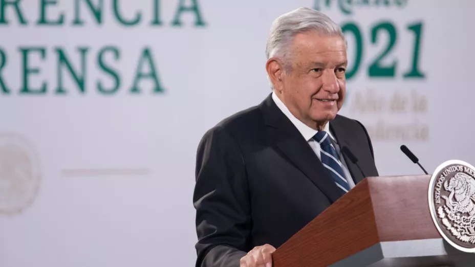 AMLO 09 ABR 2021 VACUNACIÓN.jpg