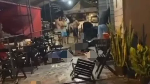 VIDEO | Hombres encapuchados entran a un bar y disparan contra los clientes; reportan seis muertos