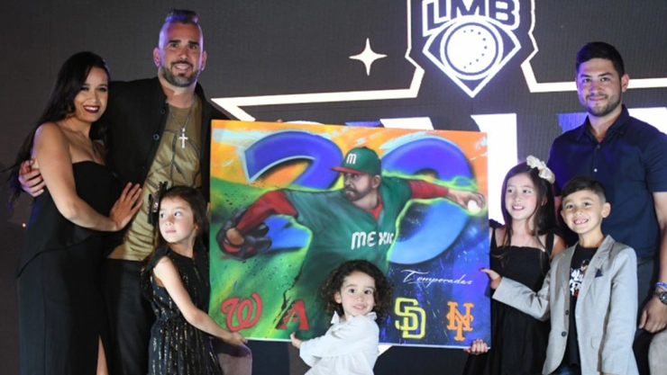 Reconocimiento a Oliver P&eacute;rez