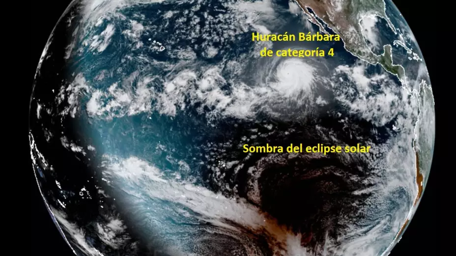 Así se ven el huracán Bárbara y eclipse de Sol desde el satélite Goes 17