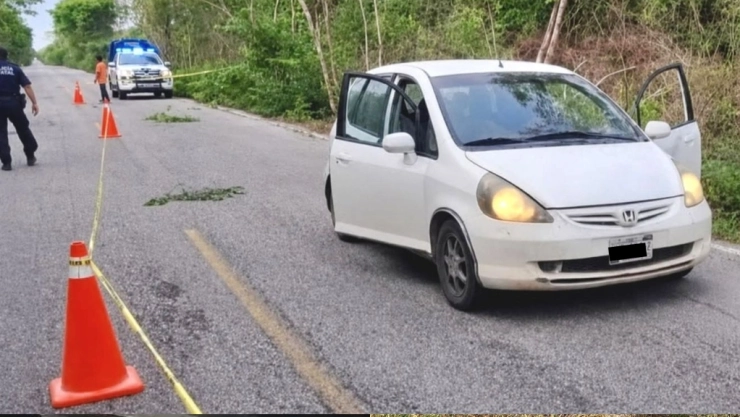 Hallan 4 hombres sin vida en Campeche; estaban dentro de un auto