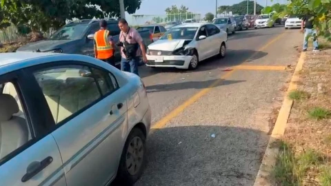 ¡Tráfico intenso en Tuxtla Gutiérrez! Accidentes y calles cerradas ocasionan caos vial la mañana de este martes