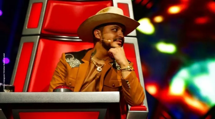 Christian Nodal reconoce que fue un error rechazar a Grupo Firme.