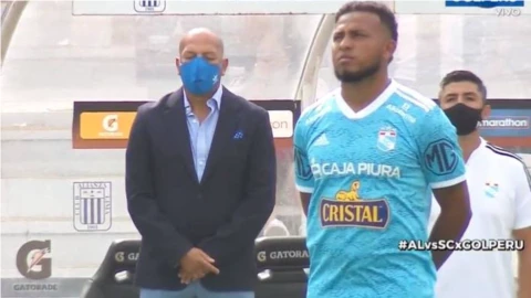 Minuto de silencio en Perú