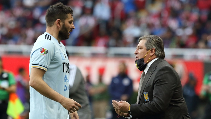 Gignac y Miguel Herrera