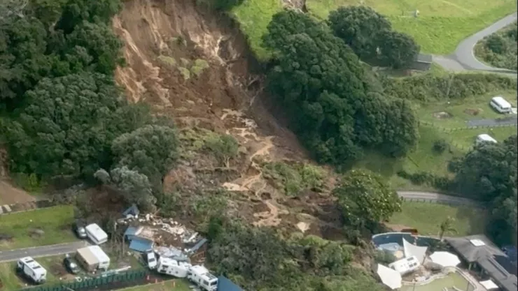 Deslizamientos de tierra dejan dos muertos y desaparecidos en Nueva Zelanda