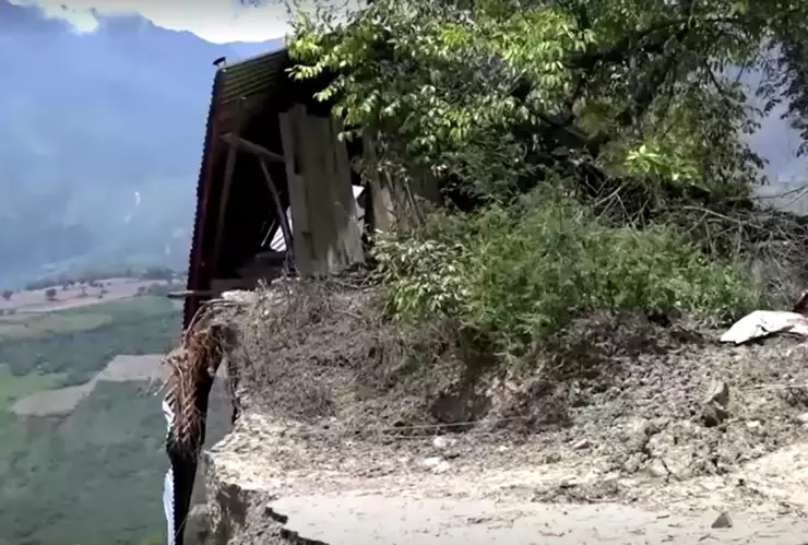 amazonia peruana casas deslizamiento de tierra