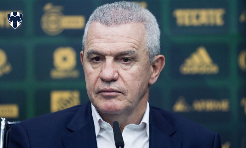 Javier Aguirre Clásico Regio.jpeg