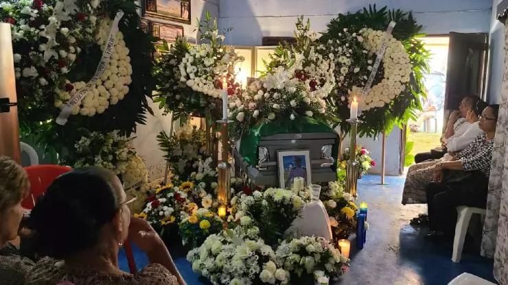 Llega a Veracruz el cuerpo de Luis Enrique, marino fallecido en accidente aéreo en Texas